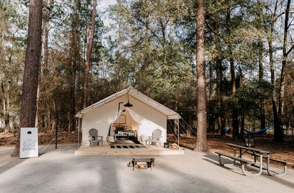 Luxury Glamping by Lake Blackshear: Cozy Safari Tent in Cordele, Georgia - Cordele, Georgia - glamping.directory