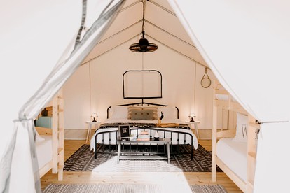Luxury Glamping by Lake Blackshear: Cozy Safari Tent in Cordele, Georgia - Cordele, Georgia - glamping.directory
