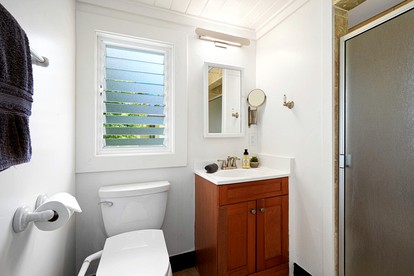 Studio-Style Cottage near the Beach in Kauai, Hawaii - Kapaa, Hawaii - glamping.directory