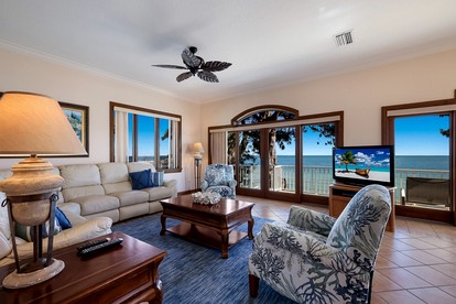 Luxury Waterfront Beach House with Stunning Views on Bean Point in Anna Maria, Florida - Anna Maria, Florida - glamping.directory