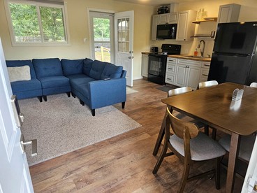Beautiful Cottage Nestled Amidst Trees in Wellston, Michigan - Wellston, Michigan - glamping.directory