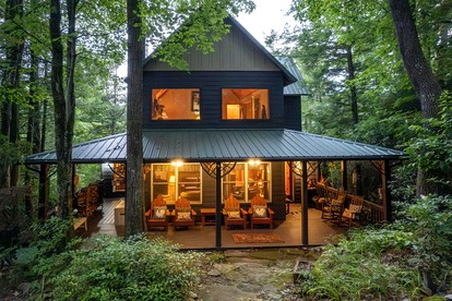 Scenic Mountain Cabin with Hot Tub, Game Room & Firepit near Silver Run Falls – Cashiers, NC - Cashiers, North Carolina - glamping.directory