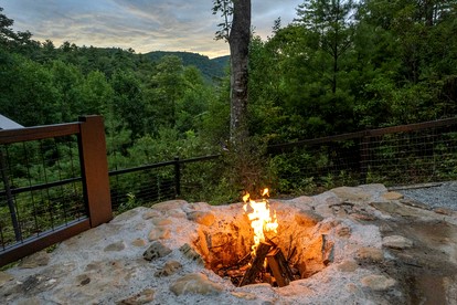 Scenic Mountain Cabin with Hot Tub, Game Room & Firepit near Silver Run Falls – Cashiers, NC - Cashiers, North Carolina - glamping.directory
