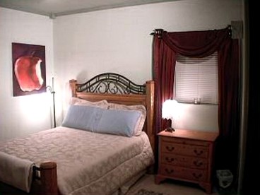 Exclusive Getaway with Jacuzzi Tub near Devils Tower, Wyoming - Devils Tower, Wyoming - glamping.directory