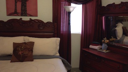 Exclusive Getaway with Jacuzzi Tub near Devils Tower, Wyoming - Devils Tower, Wyoming - glamping.directory