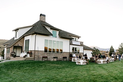 Breathtaking Cottage with Hot-tub in Eagle Mountain, Utah - glamping.directory