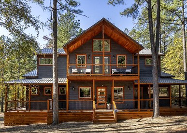 Fantastic Cabin Rental with a Hot Tub in Hochatown, Oklahoma - Ideal for a Family Glamping Retreat near Broken Bow Lake - glamping.directory