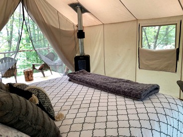 Cozy Camping Tent for a Luxury Outdoor Getaway near Gatlinburg, Tennessee - US, Tennessee - glamping.directory