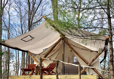 Cozy Camping Tent for a Luxury Outdoor Getaway near Gatlinburg, Tennessee - US, Tennessee - glamping.directory