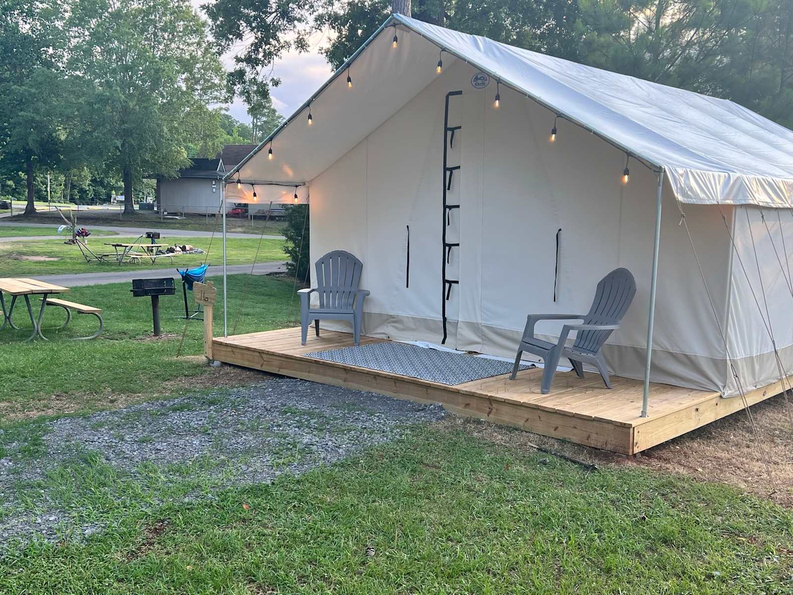 Timberline Glamping at Lake Guntersville - Guntersville, Alabama - glamping.directory