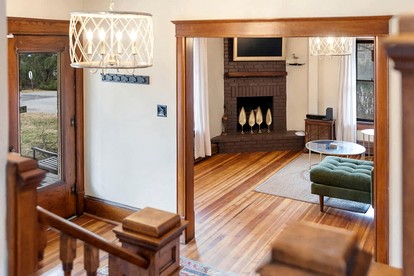 Enchanting River Victorian Vacation Home near the Mountains of Harpers Ferry West Virginia - Harpers Ferry, West Virginia - glamping.directory