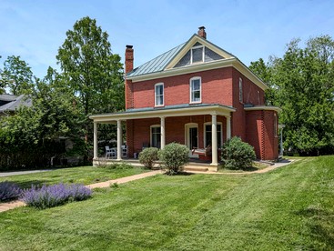 Enchanting River Victorian Vacation Home near the Mountains of Harpers Ferry West Virginia - glamping.directory