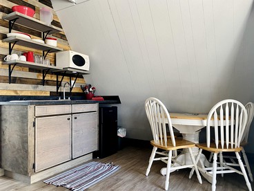 Lovely A-Frame Cabin Rental with Amazing Lake Views in Branson, Missouri - Branson, Missouri - glamping.directory