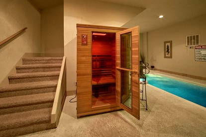 Amazing Cabin Rental in Gatlinburg for a Romantic Getaway in the Great Smokies, TN - Gatlinburg, Tennessee - glamping.directory