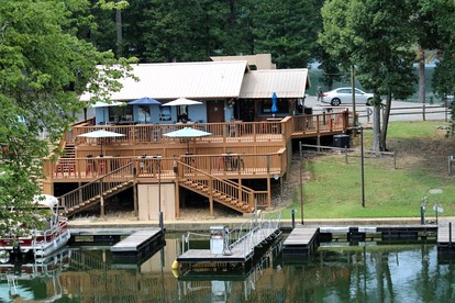 Glorious Cabin with Fantastic Lake Sights in Hot Springs, Arkansas - Hot Springs, Arkansas - glamping.directory