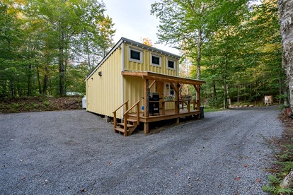 Pet Friendly Glamping in a Vintage Hay Wagon to Discover the Adirondacks - Brantingham, New York - glamping.directory