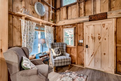 Pet Friendly Glamping in a Vintage Hay Wagon to Discover the Adirondacks - Brantingham, New York - glamping.directory