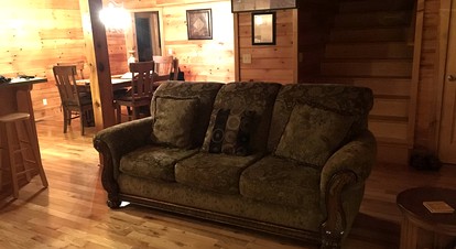 Deluxe Waynesville Cabin for an Amazing Family Vacation in North Carolina - Waynesville, North Carolina - glamping.directory