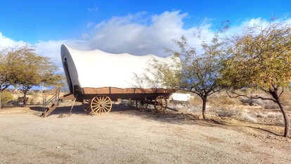 Traditional Pioneer Wagon Caravan Rental for Five near Lake Havasu City - glamping.directory