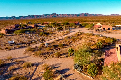 Traditional Pioneer Wagon Caravan Rental for Five near Lake Havasu City - Yucca, Arizona - glamping.directory