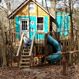 Enchanting Tree House with a Slide on 200 Acres for a Family Adventure in Germantown, Kentucky - glamping.directory