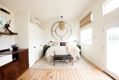 Luxurious Cozy Cottage for a Relaxing Escape in Round Top, Texas - glamping.directory