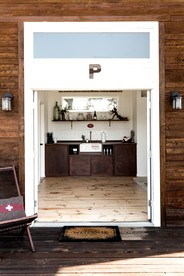 Luxurious Cozy Cottage for a Relaxing Escape in Round Top, Texas - Round Top, Texas - glamping.directory