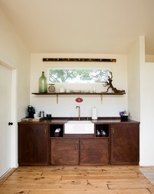 Luxurious Cozy Cottage for a Relaxing Escape in Round Top, Texas - Round Top, Texas - glamping.directory