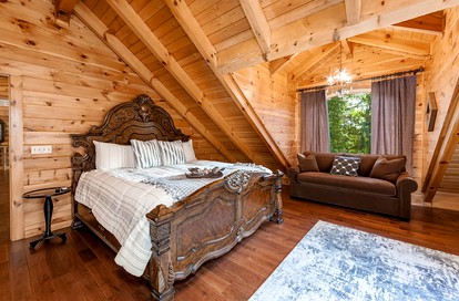 Unforgettable Family Vacations in this Stunning Rental with Indoor Pool in Sevierville, Tennessee - Sevierville, Tennessee - glamping.directory