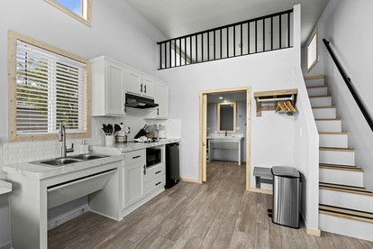 Accessible Loft Cabin Perfect for Families in Texas - Fredericksburg, Texas - glamping.directory