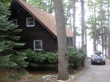 Rustic Waterfront Getaway on Lake Wallenpaupack near Delaware River in Pennsylvania - Lakeville, Pennsylvania - glamping.directory