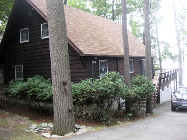 Rustic Waterfront Getaway on Lake Wallenpaupack near Delaware River in Pennsylvania - Lakeville, Pennsylvania - glamping.directory