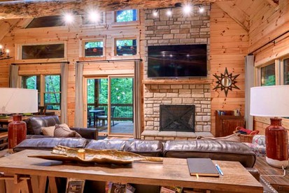 Hocking Hills Park Getaway for Family Adventures in Logan, Ohio - Logan, Ohio - glamping.directory