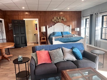 Impressive Cozy Cabin with Hot-tub in Franklin, Tennessee - Franklin, Tennessee - glamping.directory