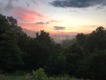 Impressive Cozy Cabin with Hot-tub in Franklin, Tennessee - Franklin, Tennessee - glamping.directory