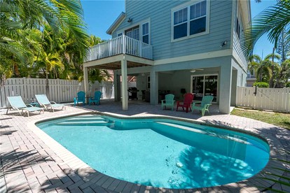 Stunning Beach House with Swimming Pool and Game Room in Holmes Beach, Florida - Holmes Beach, Florida - glamping.directory