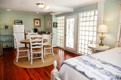 Beautiful Vacation Accommodation for an Island Getaway in Chatham County, Georgia - Tybee Island, Georgia - glamping.directory