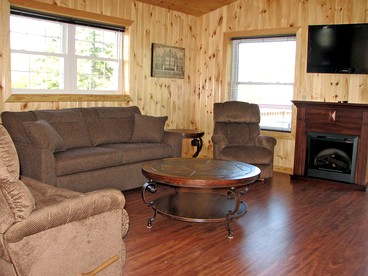 Splendid Accommodation Rental Perfect for a Family Getaway in Cape Vincent, New York - Cape Vincent, New York - glamping.directory
