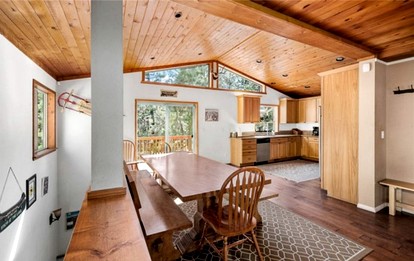 Enchanting Mountain Cabin Retreat near Big Bear Lake & Meadow Park, California - Big Bear, California - glamping.directory