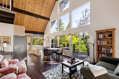 Charming A-Frame with Stunning Views in Kelseyville, California - Kelseyville, California - glamping.directory