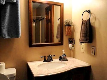 Cabin Rental with a Hot Tub near the Nantahala River, North Carolina - Robbinsville, North Carolina - glamping.directory