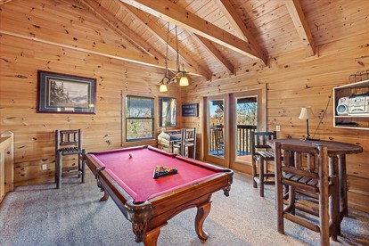 Rustic Elegance Meets Luxury in this Glamping Rental in Sevierville, Tennessee - Sevierville, Tennessee - glamping.directory