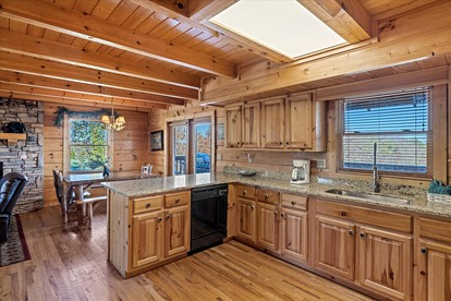 Rustic Elegance Meets Luxury in this Glamping Rental in Sevierville, Tennessee - Sevierville, Tennessee - glamping.directory
