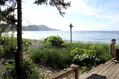Fabulous Beachfront Glamping Getaway near Homer, Alaska - Seldovia, Alaska - glamping.directory