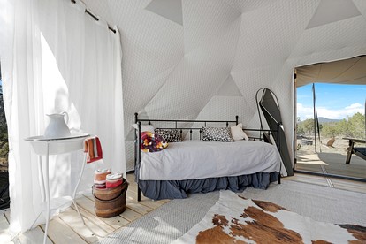 Romantic Stargazing Dome Glamping Retreat near Grand Canyon South Rim Arizona - Williams, Arizona - glamping.directory