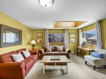 Lovely Cottage with Outdoor Picnic Space and Jacuzzi in Breckenridge, Colorado - Breckenridge, Colorado - glamping.directory