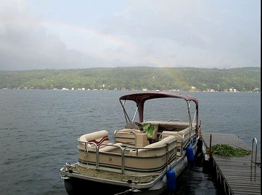 Charmingly Furnished Suite Rental on Keuka Lake in Penn Yan, New York - Penn Yan, New York - glamping.directory