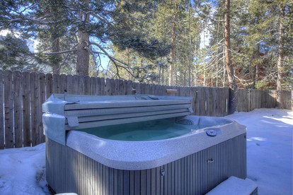 Lake Tahoe Serenity: Nice Cabin with Hot Tub for Your Family Retreat - South Lake Tahoe, California - glamping.directory