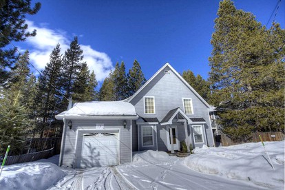 Lake Tahoe Serenity: Nice Cabin with Hot Tub for Your Family Retreat - South Lake Tahoe, California - glamping.directory