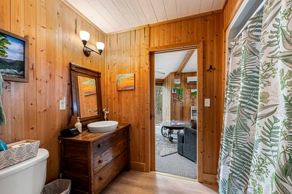 Stunning Secluded Cabin with Fantastic Forest Views in Mentone, Alabama - Mentone, Alabama - glamping.directory